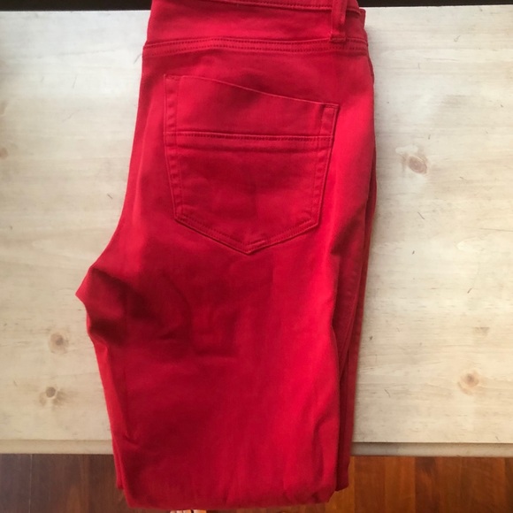 Red pants - Picture 2 of 2
